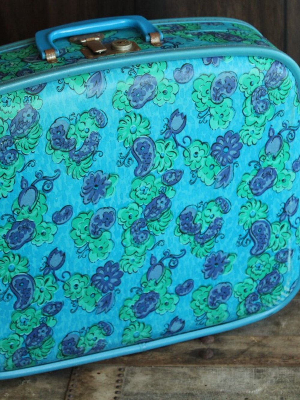 Vintage 1960s Suitcase, Floral Print Hard Side Travel Case,  Mirror Inside - Picture 5 of 10